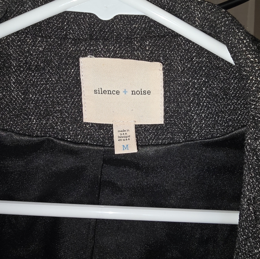 Silence + Noise Black Blazer Tailored Fit Professional - Picture 4 of 8